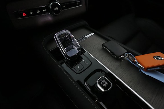Volvo XC90 24 of 30