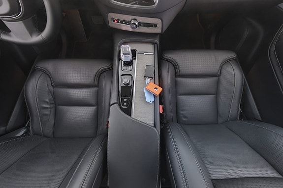 Volvo XC90 20 of 30