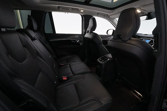 Volvo XC90 22 of 30