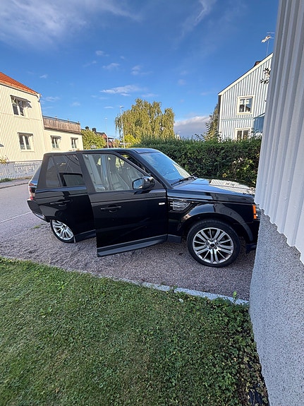 Land Rover Range Rover Sport 5 of 8