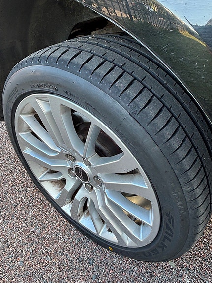 Land Rover Range Rover Sport 8 of 8