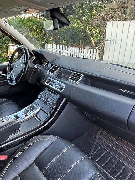 Land Rover Range Rover Sport 7 of 8