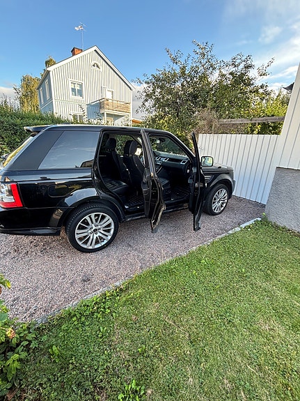 Land Rover Range Rover Sport 4 of 8
