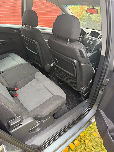 Opel Zafira 13 of 14