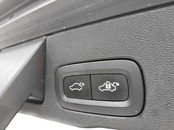 Volvo XC60 14 of 15