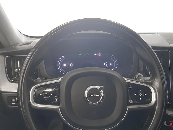 Volvo XC60 9 of 15