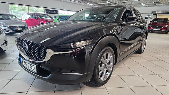 Mazda CX-30 3 of 9
