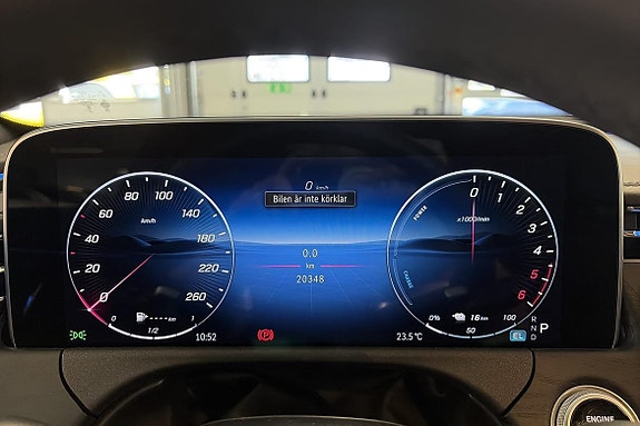 Mercedes-Benz E300 de 14 of 24