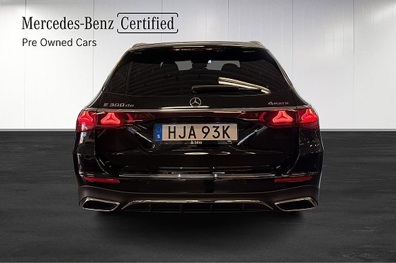 Mercedes-Benz E300 de 6 of 24
