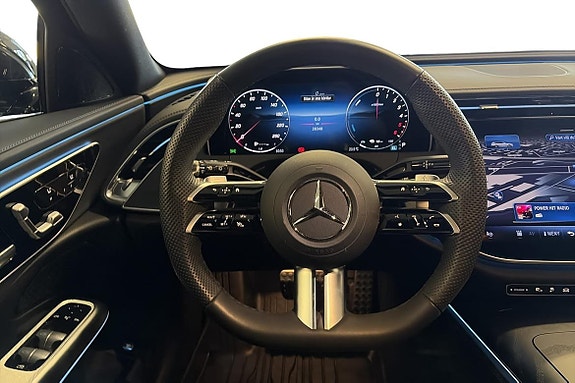 Mercedes-Benz E300 de 12 of 24