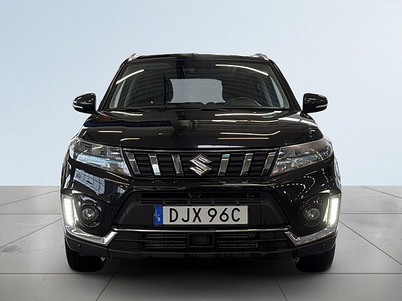 Suzuki Vitara 2 of 21