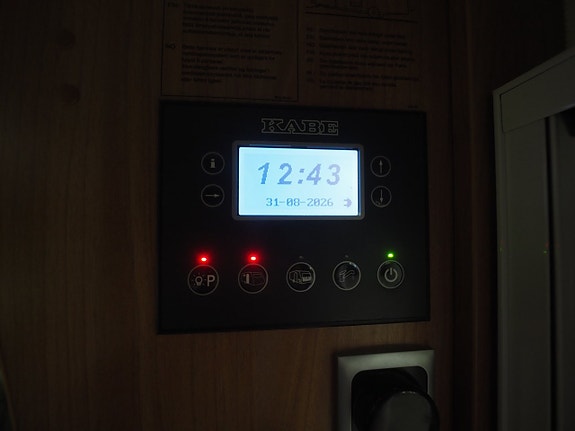 Kabe Royal 720 TDL KS Markis Slätplåt Långbäddar Tv Bänk 17 of 17