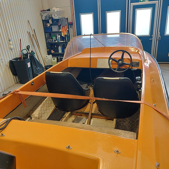 Historisk racerbåt 3 of 3
