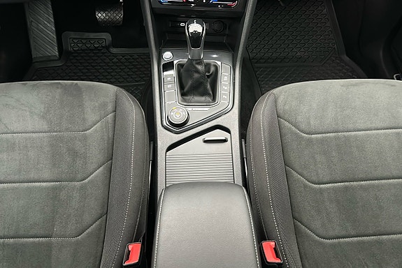 Volkswagen Tiguan 9 of 24