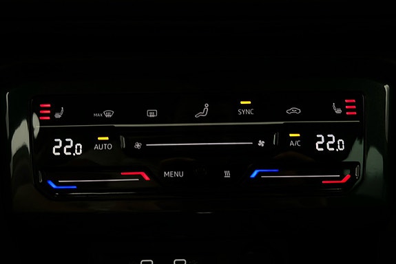 Volkswagen Tiguan 16 of 24