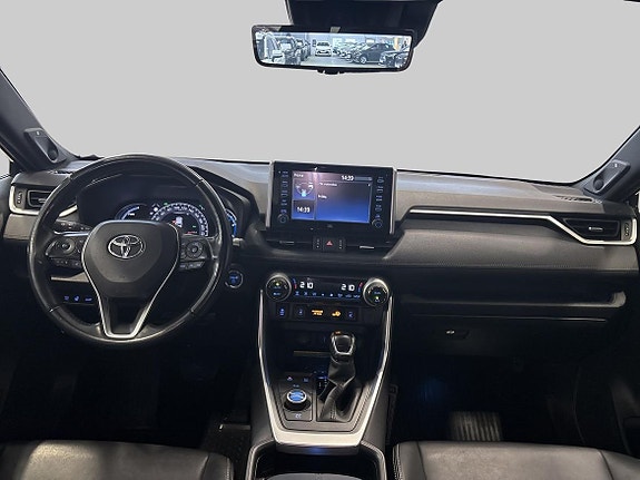 Toyota RAV4 12 of 19
