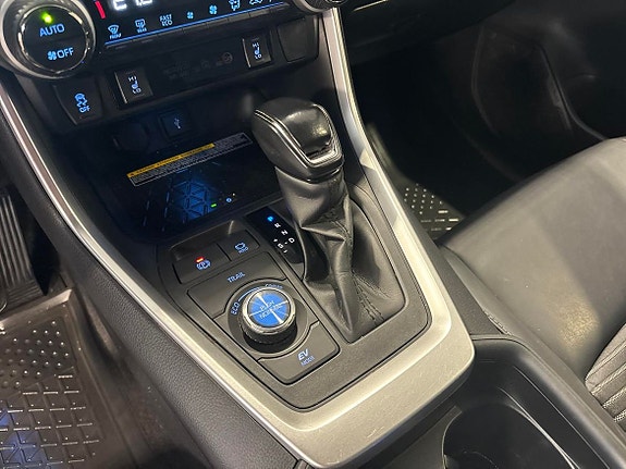 Toyota RAV4 18 of 19