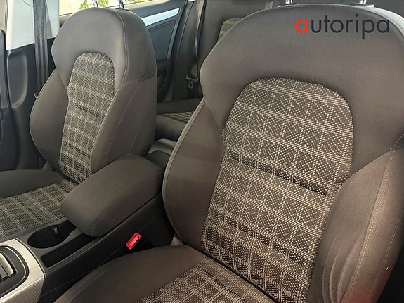 Audi A4 7 of 14
