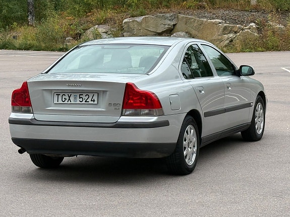 Volvo S60 4 of 16