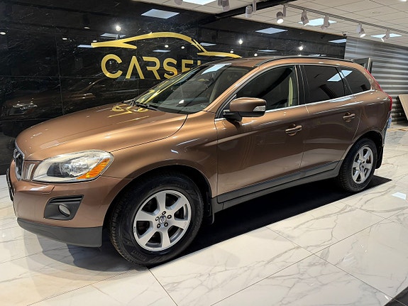 Volvo XC60 2 of 24