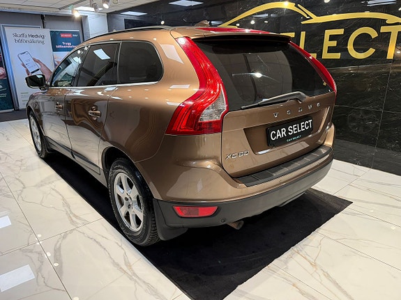 Volvo XC60 3 of 24