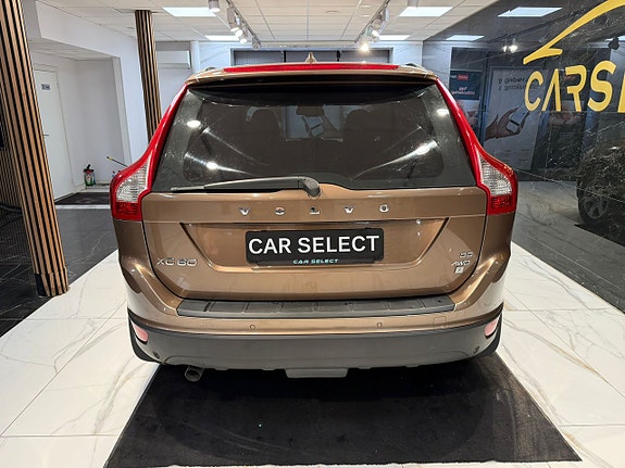 Volvo XC60 4 of 24
