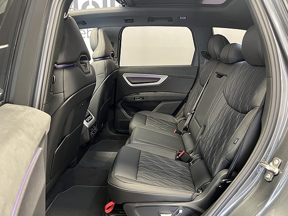 Audi Q7 15 of 19