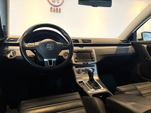 Volkswagen Passat 11 of 18