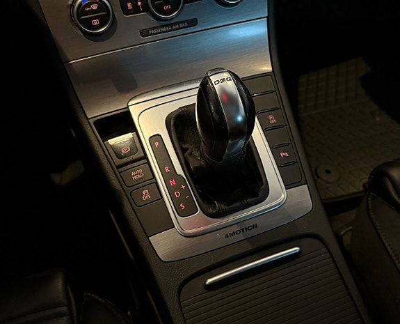Volkswagen Passat 17 of 18