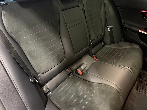 Mercedes-Benz C300 e 10 of 21