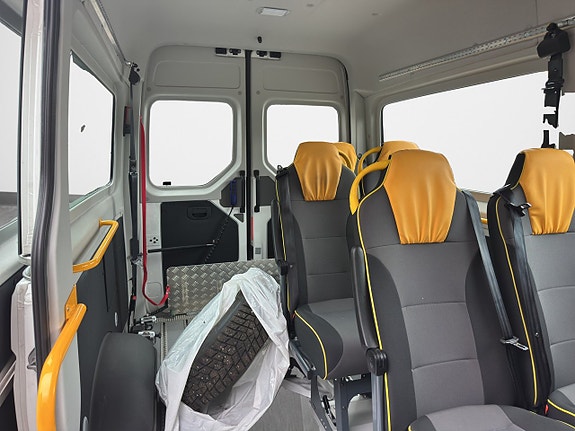 Volkswagen Crafter 35 11 of 21