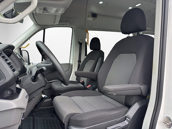 Volkswagen Crafter 35 9 of 21
