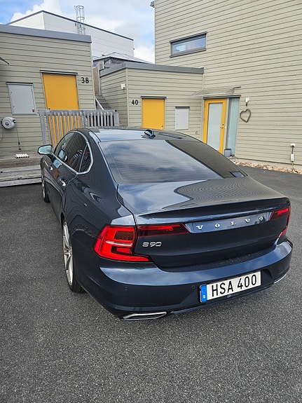 Volvo S90 3 of 5