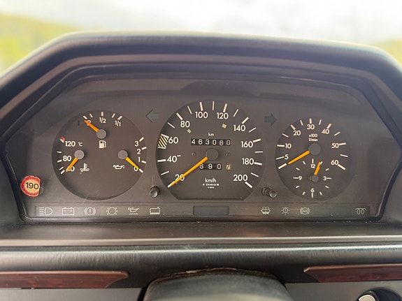 Mercedes-Benz E300 17 of 29