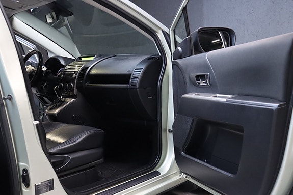 Mazda 5 14 of 23