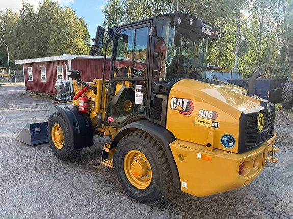 Lastmaskin Cat 906NG Sv-Såld Bss 40kmh Skopa Gafflar 4 of 6