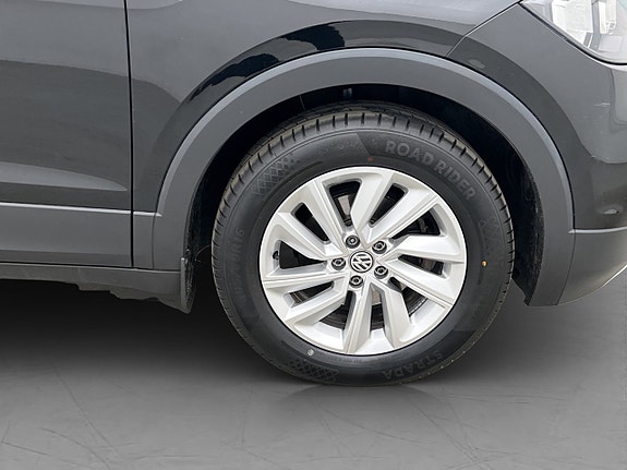 Volkswagen T-Cross 25 of 25