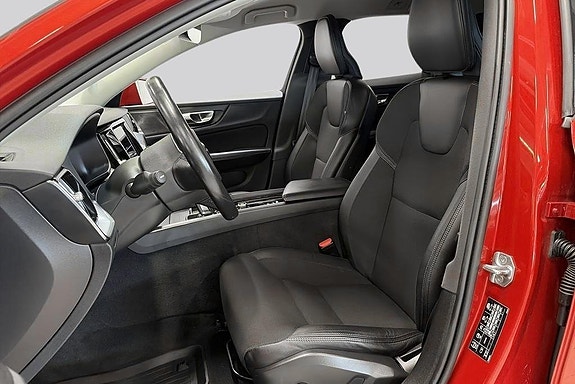 Volvo V60 Cross Country 10 of 20