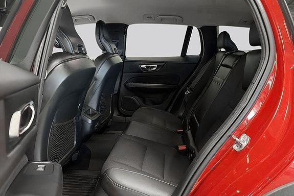 Volvo V60 Cross Country 9 of 20