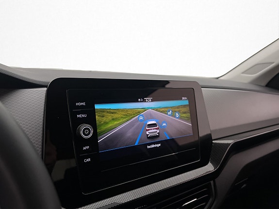 Volkswagen T-Cross 18 of 28