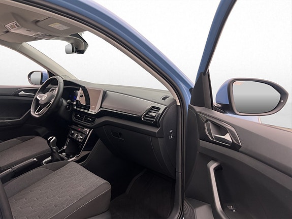 Volkswagen T-Cross 21 of 28