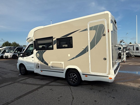 Chausson 650 TITANIUM PREMIUM Dieselvärmare, automatlåda 170hk, stor garderob med mer 6 of 21