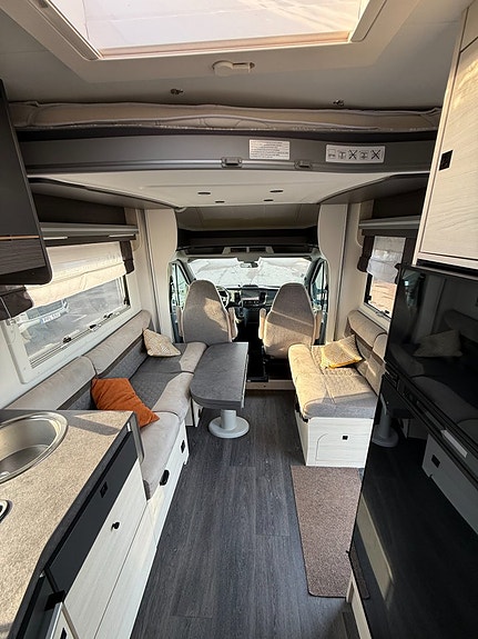 Chausson 650 TITANIUM PREMIUM Dieselvärmare, automatlåda 170hk, stor garderob med mer 17 of 21