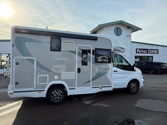 Chausson 650 TITANIUM PREMIUM Dieselvärmare, automatlåda 170hk, stor garderob med mer 4 of 21