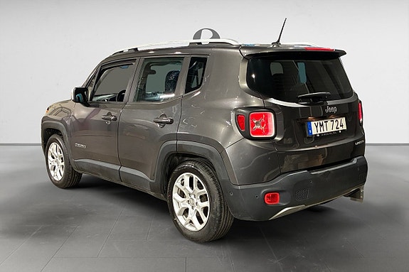 Jeep Renegade 5 of 17