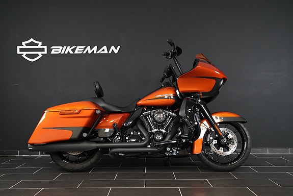 Harley-Davidson FLTRXS Road Glide Special 3 of 11