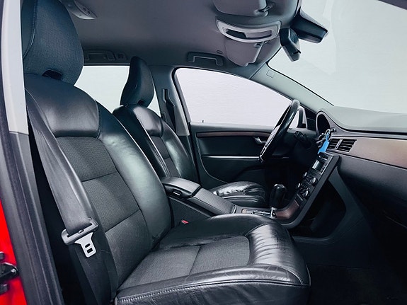 Volvo V70 7 of 18