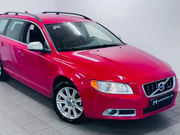 Volvo V70 2 of 18