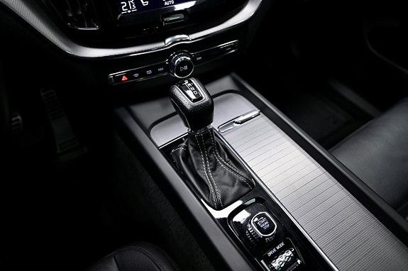 Volvo XC60 22 of 28