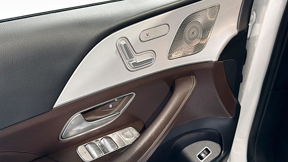 Mercedes-Benz GLE350 de 10 of 12